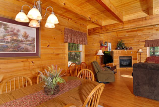 Tennessee Vacation Cabin Rental with a dinning area in the cabin great for holiday dinners or staying in